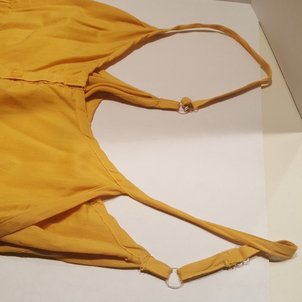 Ladies Top - Picture 6 of 7